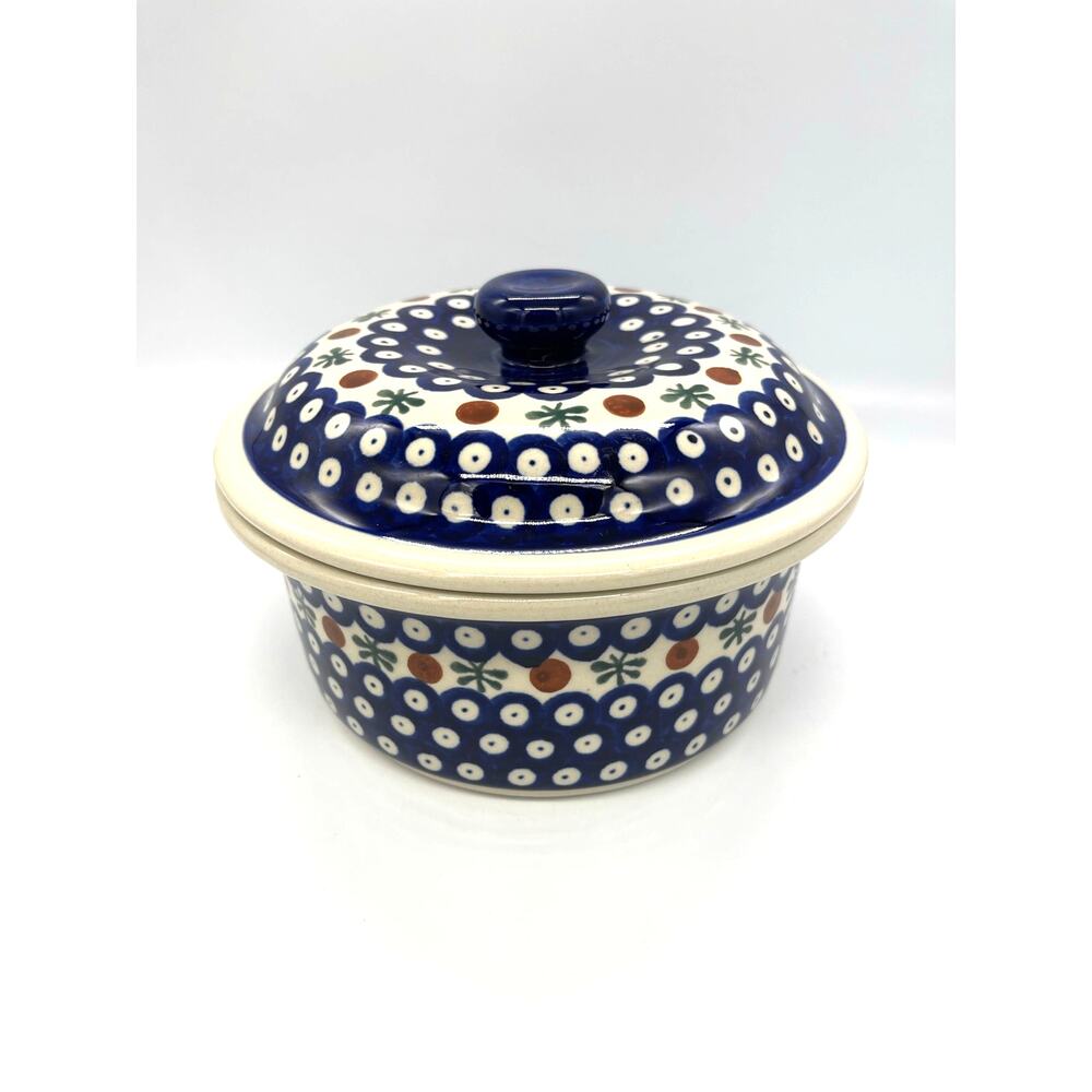 Boleslawiec Polish Pottery Round Baker with Lid J2 Hand Made in Poland